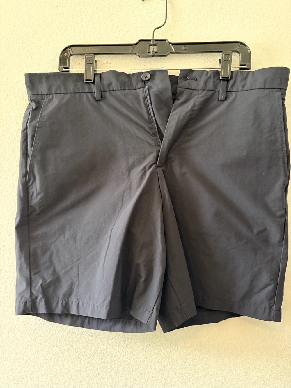 Gap Men's Classic Navy Cotton Shorts